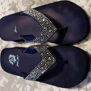 Yellow Box navy/rhinestone (7) flip flops. So comfortable. 1 1/2 in heel.